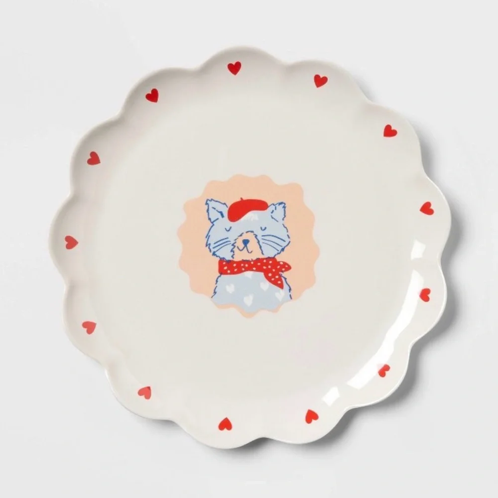 Pillowfort 10.5” Scallop Valentine Cat Dinner Plate – Beret Design – New